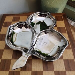 Polished Silver-Tone Three-Section Leaf